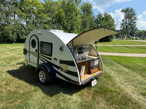 2016 Little Guy TAG Teardrop - Perfect for couple getaways Towable trailer in Fort Wayne