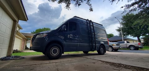 Vixxy Campervan in Georgetown