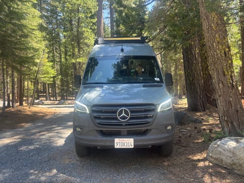 Ad-VAN-Ture Awaits with Vaughn! (4WD + FurFriendly) Drivable vehicle in San Leandro