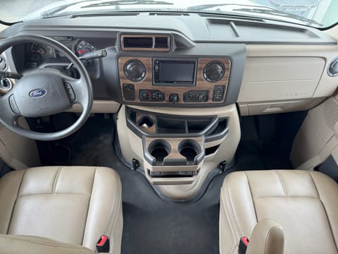 2017 Thor Chateau Drivable vehicle in Kettering