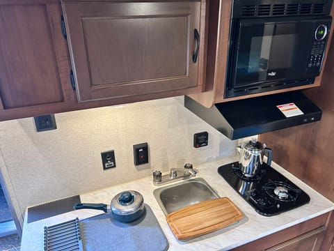 Family Adventure SUV Suite Towable trailer in Pitt Meadows