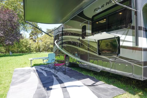 2020 Thor Motorcoach Beauty Drivable vehicle in San Francisco Bay Area