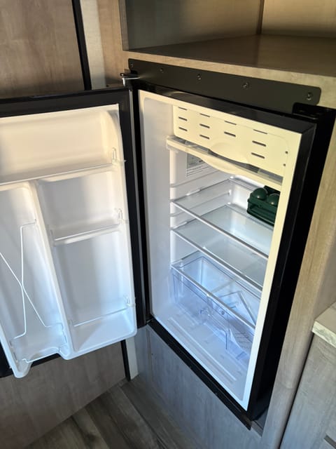 Coleman Shorty Travel Trailer Towable trailer in Santa Rosa