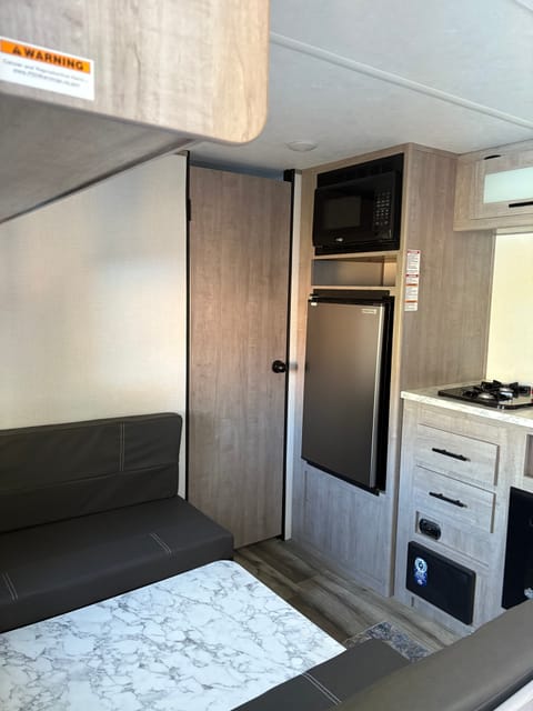 Coleman Shorty Travel Trailer Towable trailer in Santa Rosa