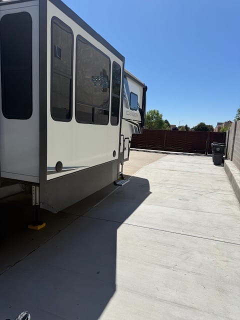 ON SITE. No need to find an RV park. 43' Toy hauler/2Bath. Sleeps 10. Towable trailer in Albuquerque