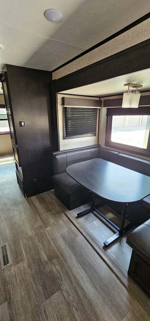 Prime Traveling Towable trailer in Rancho Cucamonga