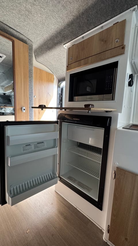 Casita Heritage Deluxe Towable trailer in Menlo Park