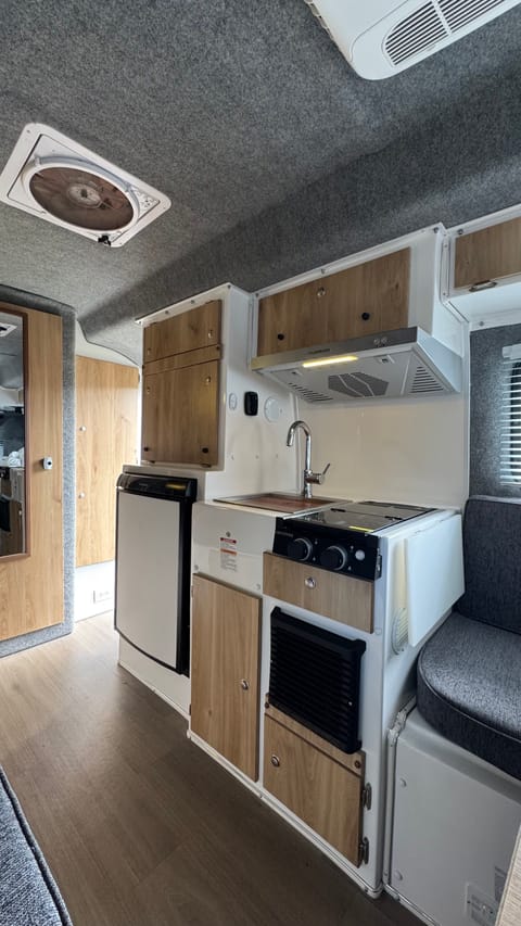 Casita Heritage Deluxe Towable trailer in Menlo Park