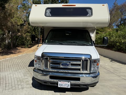 2020 Coachmen Leprechaun (25ft) Drivable vehicle in Benicia