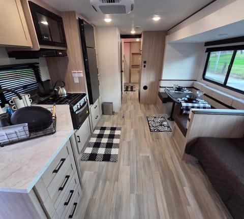 Duel AC 2026 JAYCO Heartland Prowler (HP0132) Towable trailer in Temecula