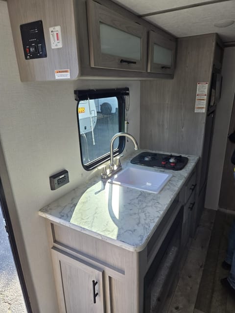 2024 Dutchmen Coleman Towable trailer in Rialto