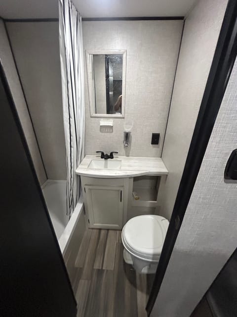 Highland Ridge Retreat Drivable vehicle in Rialto