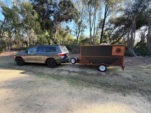 Sol & Cedar Towable trailer in Casa De Oro-Mount