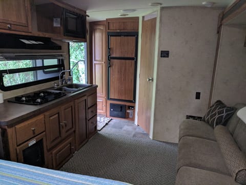 2015 Forest River Cruise Lite Towable trailer in Woodway