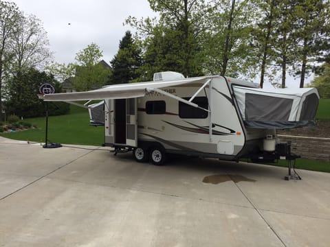 2013 Jayco Jay Feather Towable trailer in Fond du Lac
