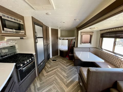 Forest River Evo  T2850 (32ft) Does not fit at Leo Carrillo Towable trailer in Ventura