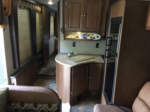 2017 Coachmen Leprechaun Drivable vehicle in Nipomo