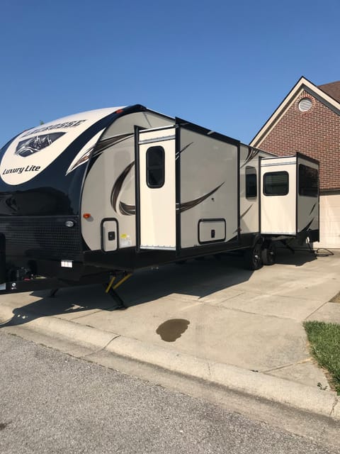 Living the Dream Towable trailer in Richmond