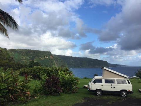 Nowhere Van - Maui Westy Camper Van aménagé in Makawao