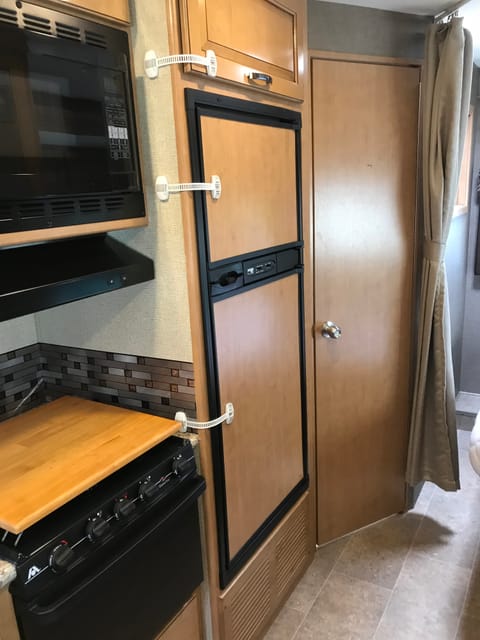 2017 Thor Motor Coach Chateau Drivable vehicle in San Ramon