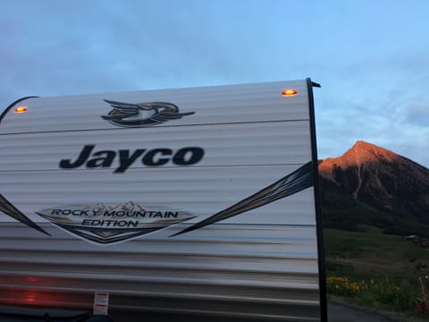 AGA 5 - 2019 Jayco Jay Flight 264BHW Ziehbarer Anhänger in Gunnison