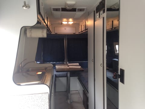 Freightliner Sprinter - Off Grid Camper Van aménagé in Truckee
