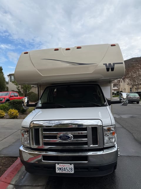 Winnebago Minnie Winnie 25b 2020 Drivable vehicle in San Marcos