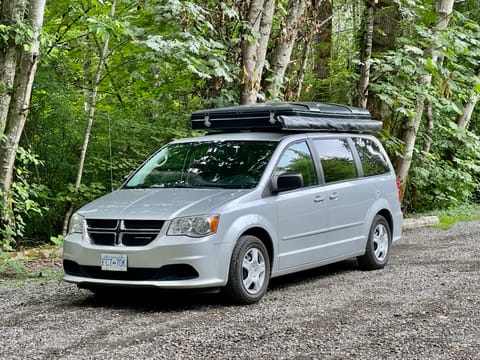 2011 Dodge Campervan (studded snow tires installed during winter seasons) Van aménagé in Burnaby