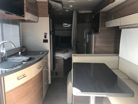 2016 Itasca Navion Véhicule routier in North Tustin