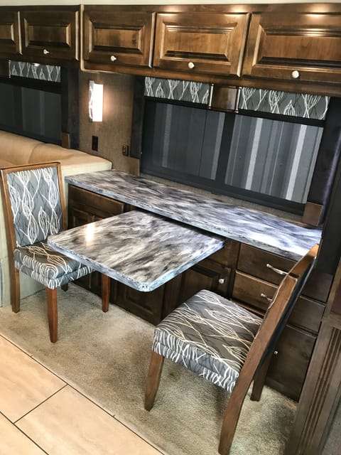 Kitchen Table w/ slide for four chairs when open