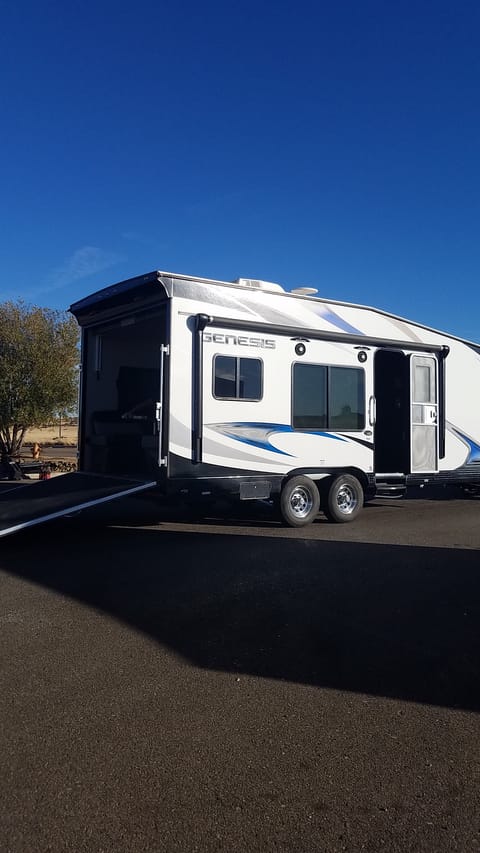 2017 Genesis Supreme Rv Genesis Supreme Towable trailer in Southern California