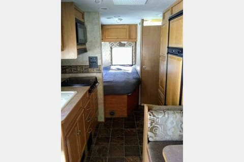 2015 Winnebago Access de Luxe,25 ft,4 guests, 1 small pet allowed Veicolo da guidare in Town N Country