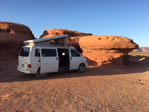 VW Eurovan Full Camper T4 Campervan Exploring Mesa Verde National Park