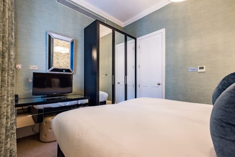 The Mayfair Suite II Apartment in City of Westminster