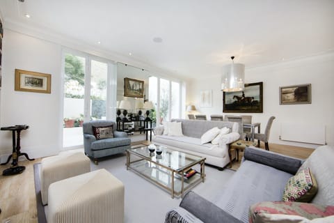 Penny Luxe Apartment in City of Westminster