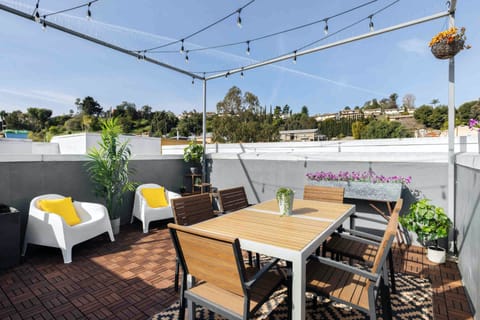 Silver Lake Rooftop Apartment in Echo Park