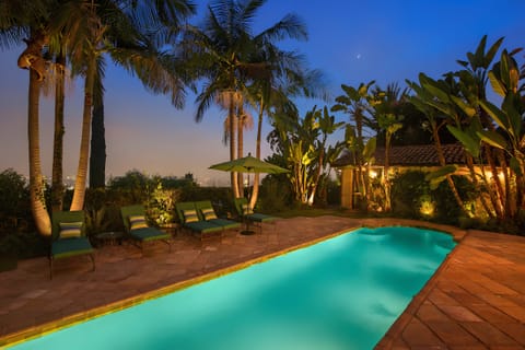 Skyline Haven Apartment in West Hollywood