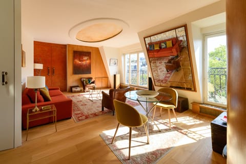 Colourful Conversations Apartamento in Paris