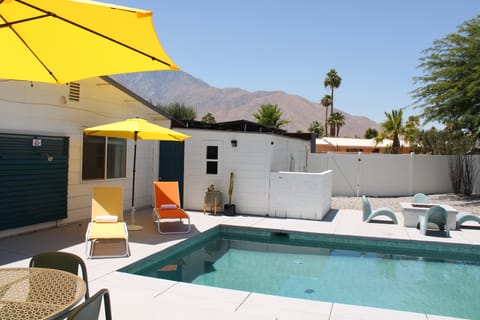 Desert Gem Apartment in Palm Springs