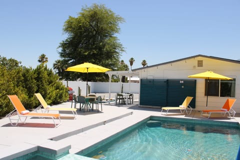 Desert Gem Apartment in Palm Springs