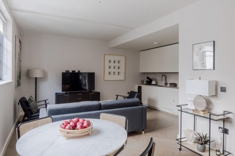 A Gentle Walk Apartment in City of Westminster