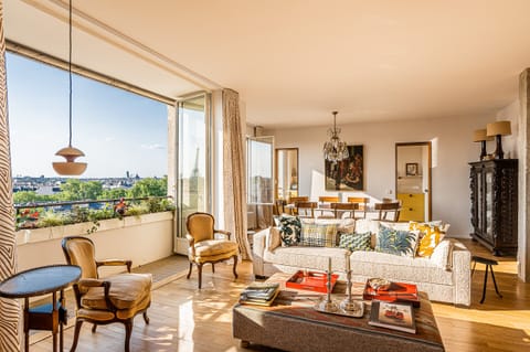 A Parisian Retreat Apartment in Paris