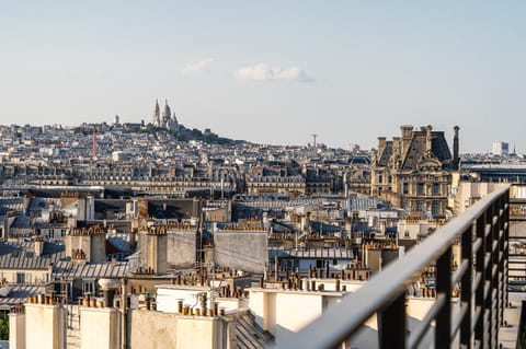 A Parisian Retreat Apartment in Paris