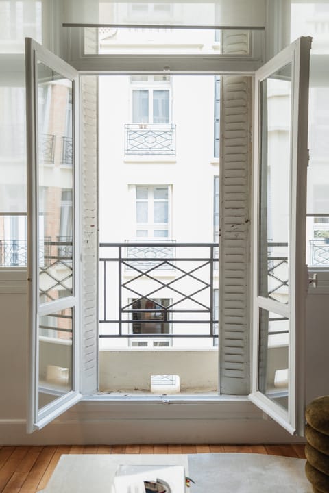 The Maison Gris Condo in Paris