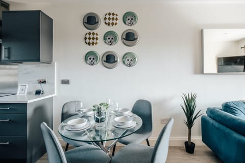 Bermondsey Sapphire Apartment in London Borough of Southwark