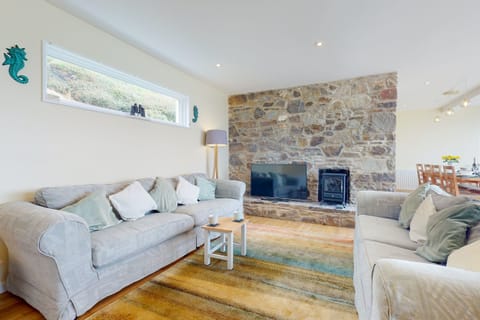 Comes in Waves Apartment in Woolacombe