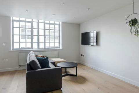 Gentleman's Comfort Apartment in London Borough of Islington