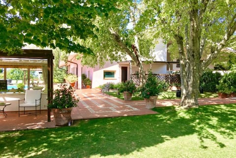 Pastel Caramel Apartment in Arezzo