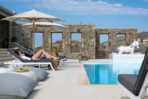 Blue Moon Blossom Apartment in Mykonos, Mikonos 846 00, Greece