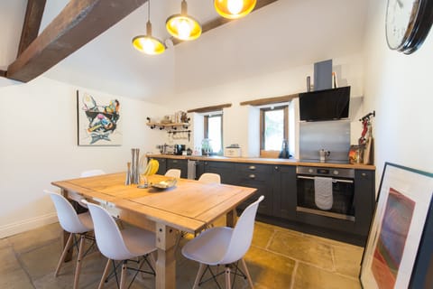 The Rustic Barnhouse Cabin in Stroud District